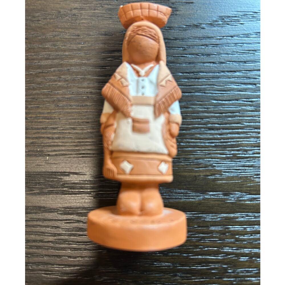 Terracotta by Cruz and Cristina Portugal Peikeira fishmonger